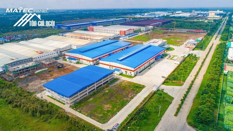 bảng giá tôn lợp mái nhà xưởng 2023